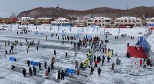 湖人乘胜追击，剑指连胜与里程碑湖人队3月2日击败灰熊升至西部第三，有望超越掘金，争列西部前三位。詹姆斯砍下28分，生涯总得分超5万分。