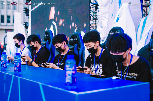 争取更高的 争取更高的